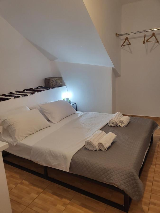 Houlia Home Διαμέρισμα Με Δωρεάν Χώρο Στάθμευσης Steniaí 외부 사진